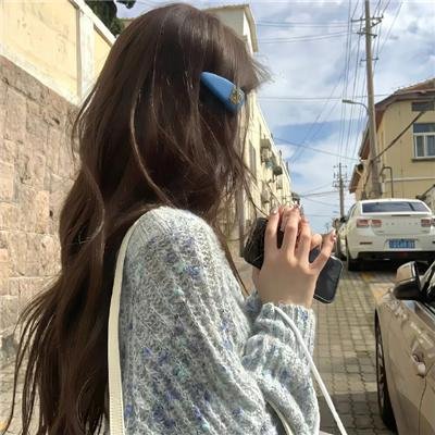 水瓶座女孩